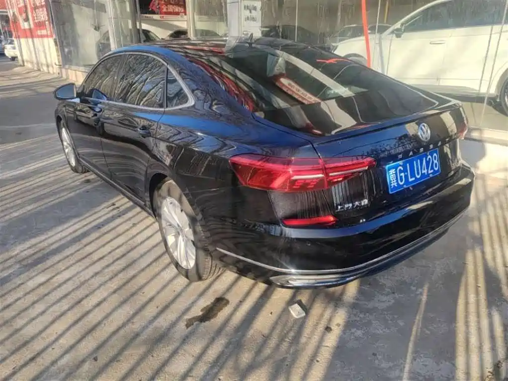 Volkswagen Passat 2019 330TSI Elite Version China VI фото 4