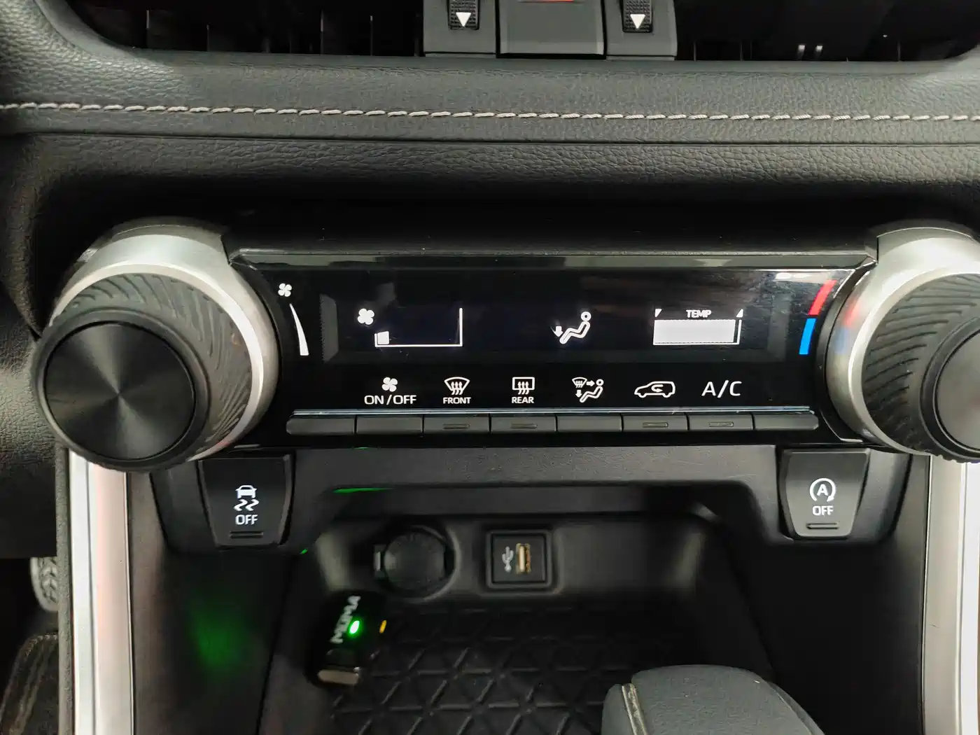 Toyota RAV4 Rongfang 2024 2.0L CVT FWD Urban Edition фото 11