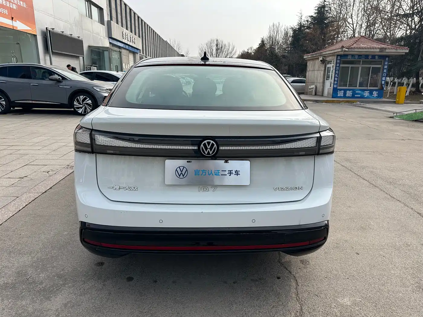 VOLKSWAGEN ID.7 VIZZION