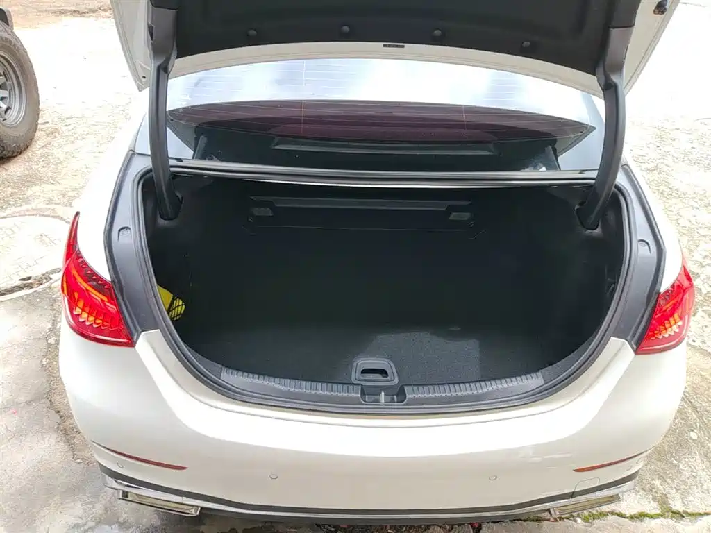 Mercedes-Benz C-Class 2022 Facelift C 200 L Sport фото 19