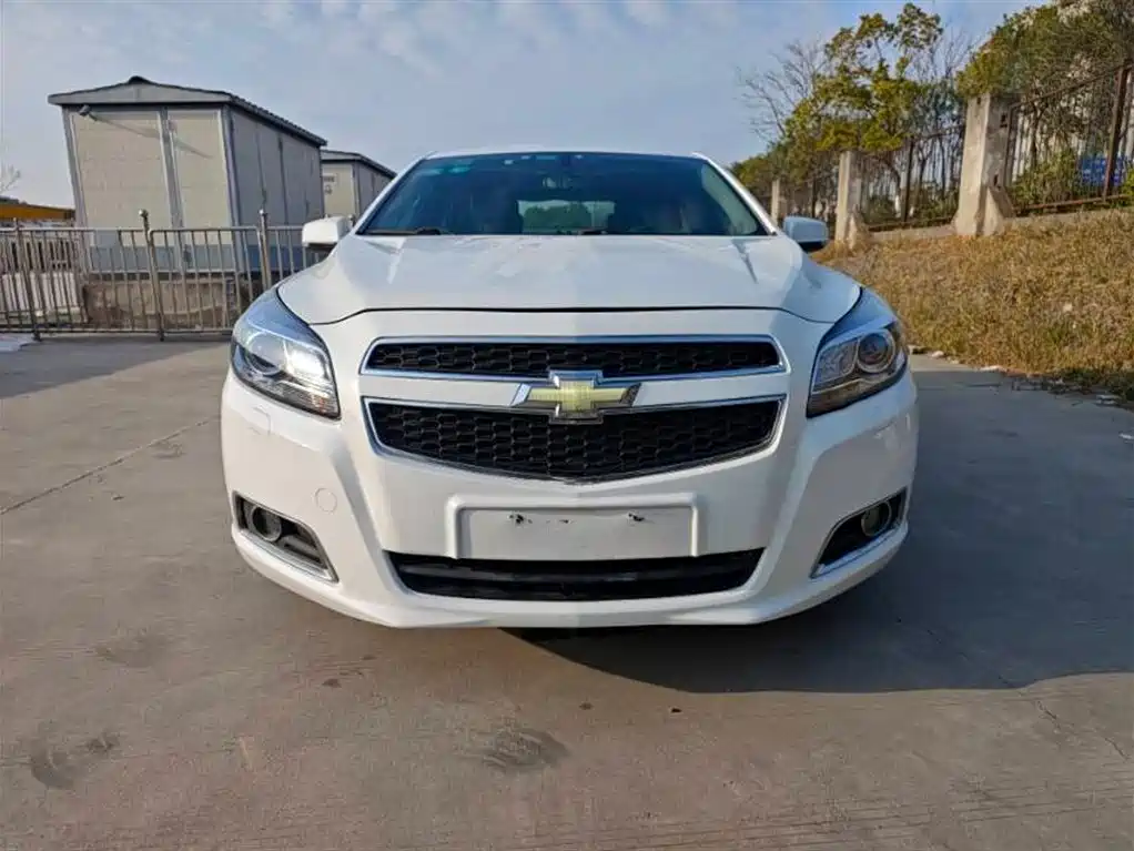 Chevrolet Malibu 2014 2.4L Automatic Luxury фото 2