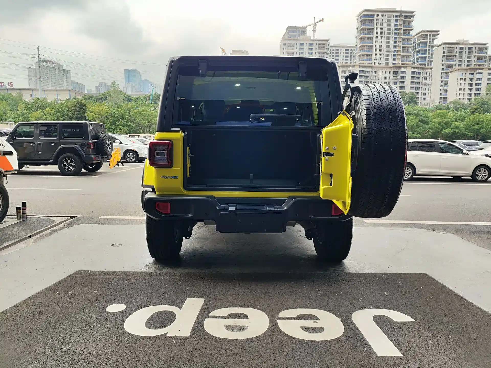 Фото 18 - Jeep Wrangler 4xe