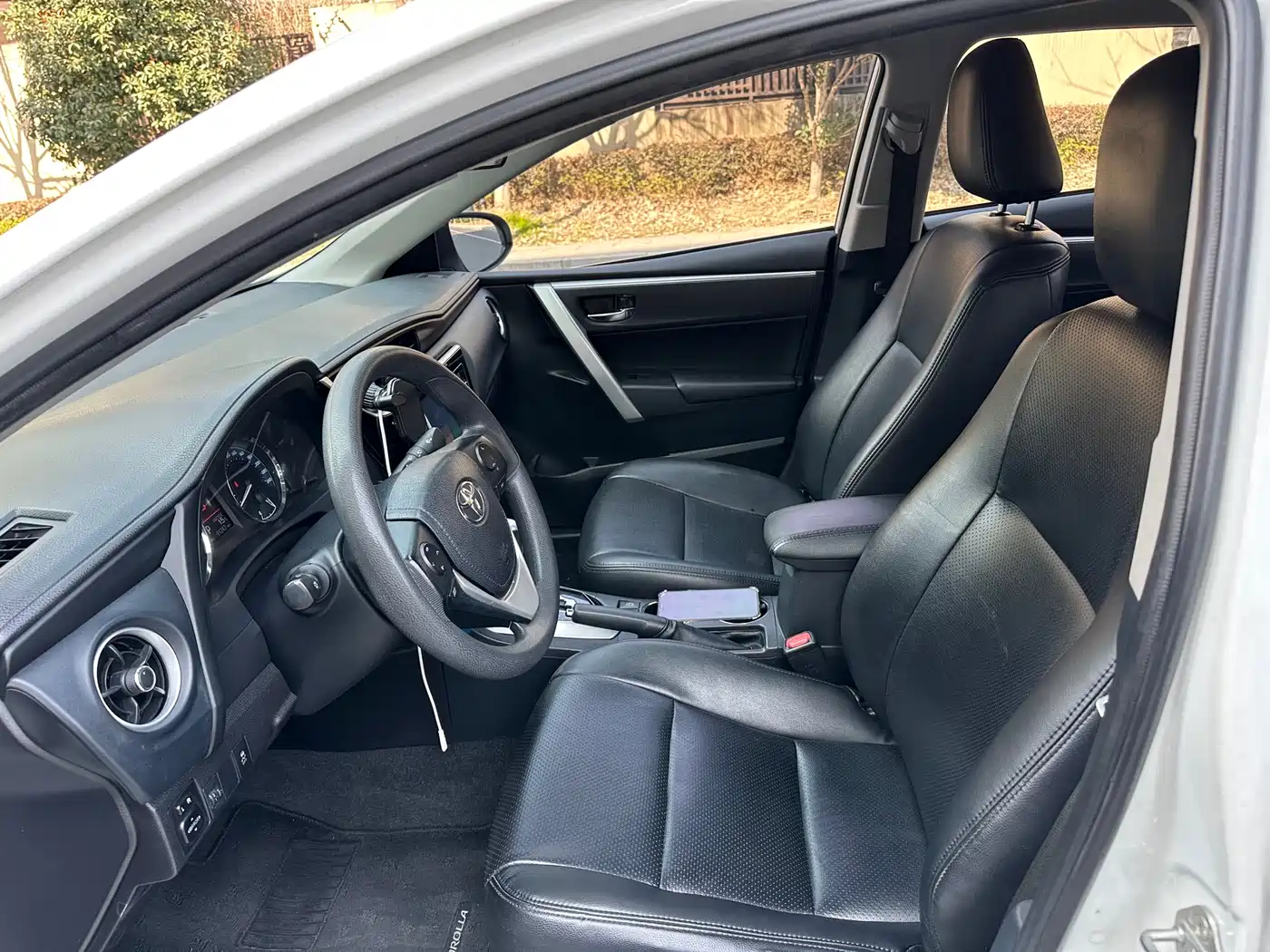 Toyota Corolla 2018 1.2T S-CVT GL-i Smart Shine Edition фото 9