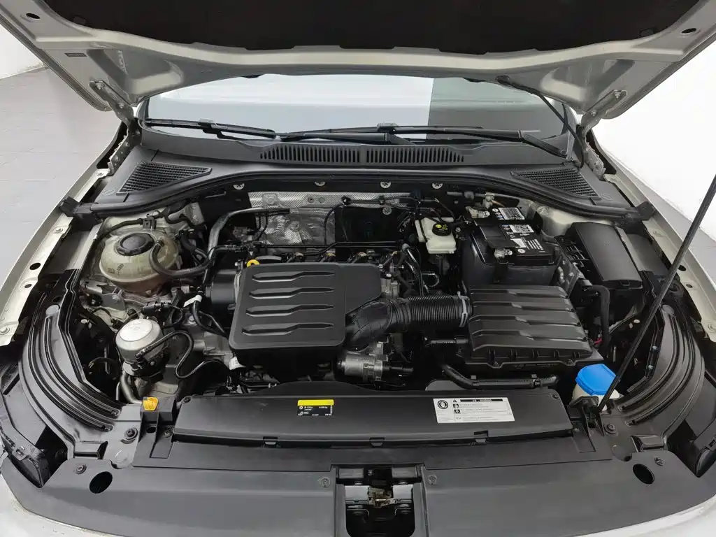 Фото 6 - Volkswagen Lavida