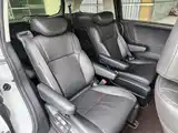 Фото 10 - Honda Elysion