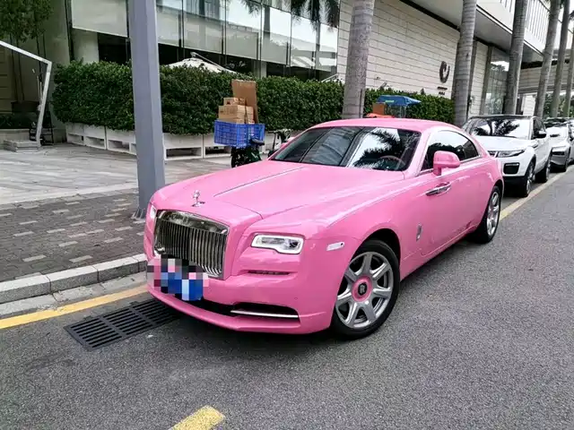 ROLLS-ROYCE PHANTOM