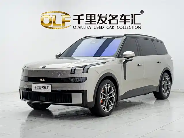 Lynk & Co 900 2025 2.0T Ultra