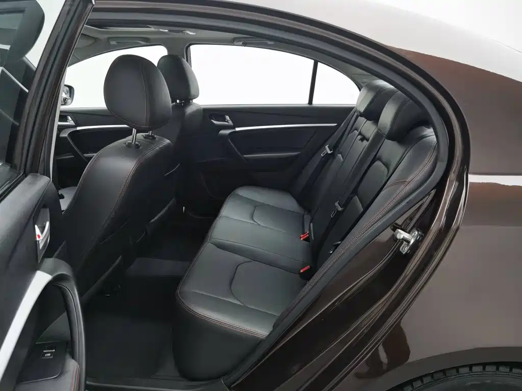 Geely Emgrand 2015 2015 Sedan 1.5L Manual Upward Edition