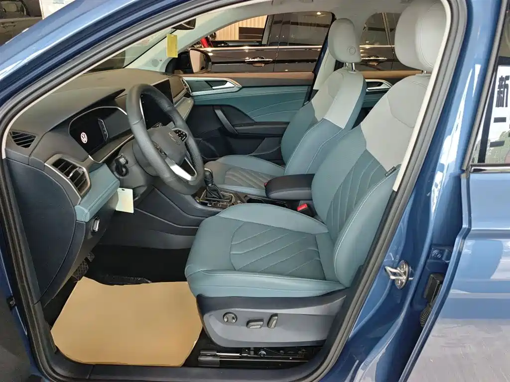 Volkswagen Tharu 2023 330TSI 4WD Moon Premium Edition фото 8
