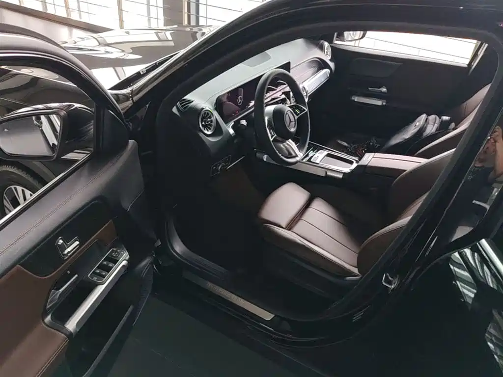 Mercedes-Benz GLB 2024 Facelift GLB 220 Dynamic фото 23