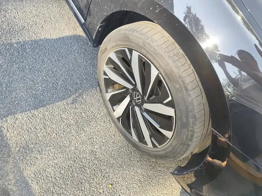 Volkswagen Passat 2025 2025 Outstanding 380TSI Starlight Dragon Soaring Edition