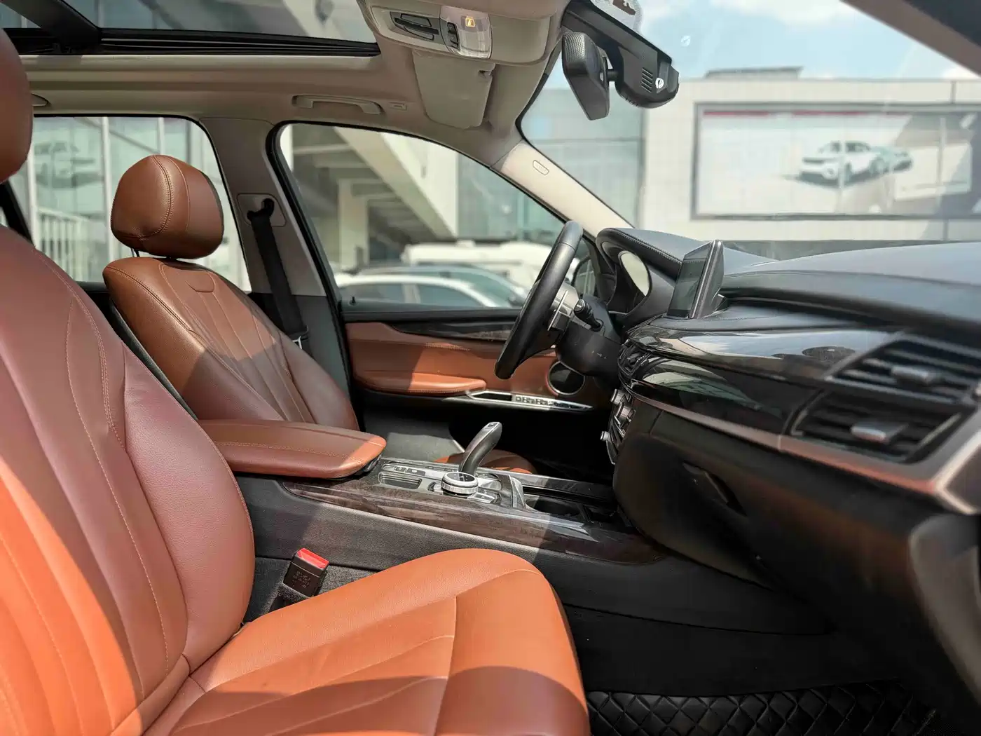 BMW X5 (Import) 2018 xDrive35i Elegant Model фото 6