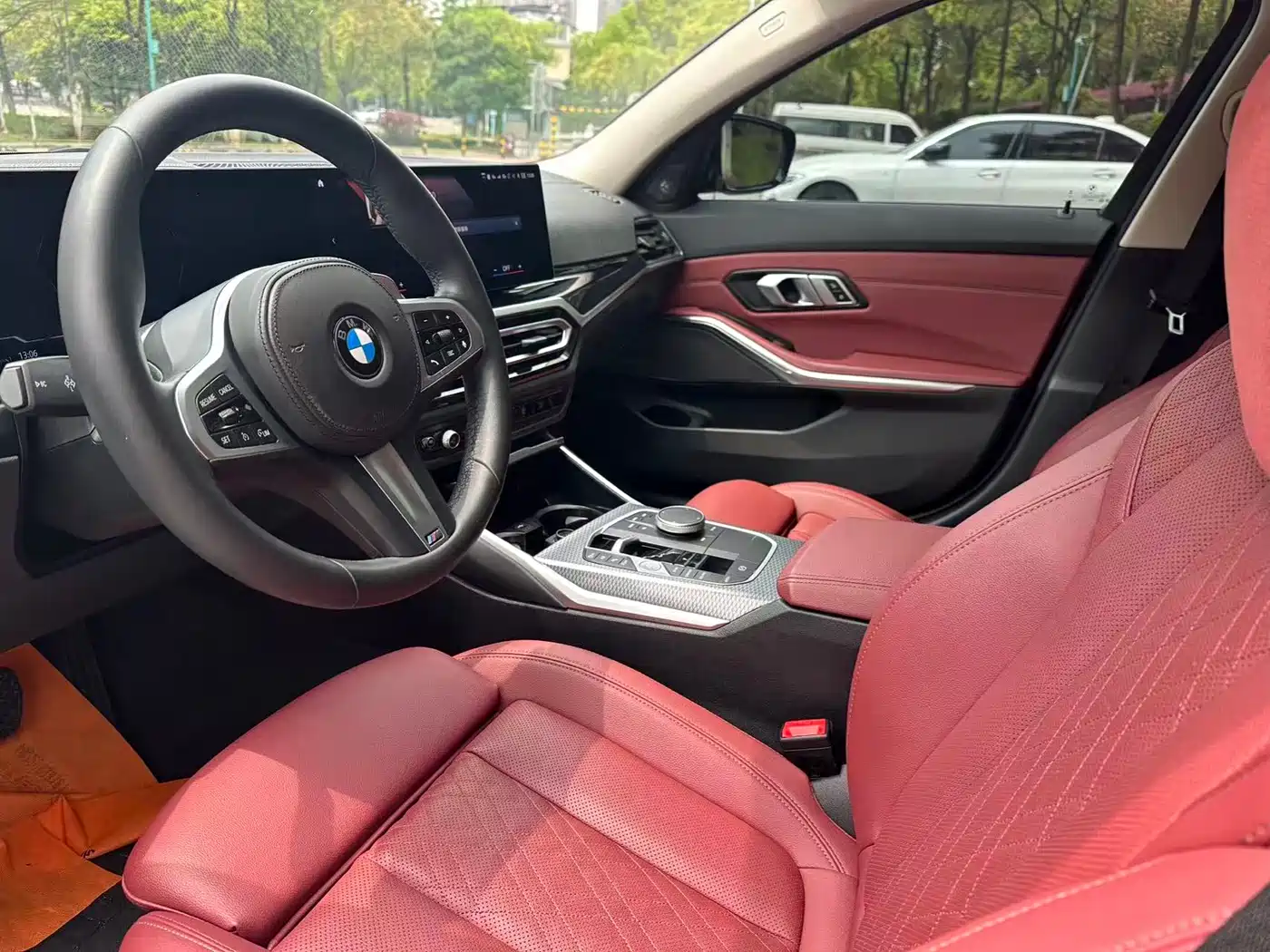 BMW 3 Series 2024 325Li M Sport Shadowline Package фото 6