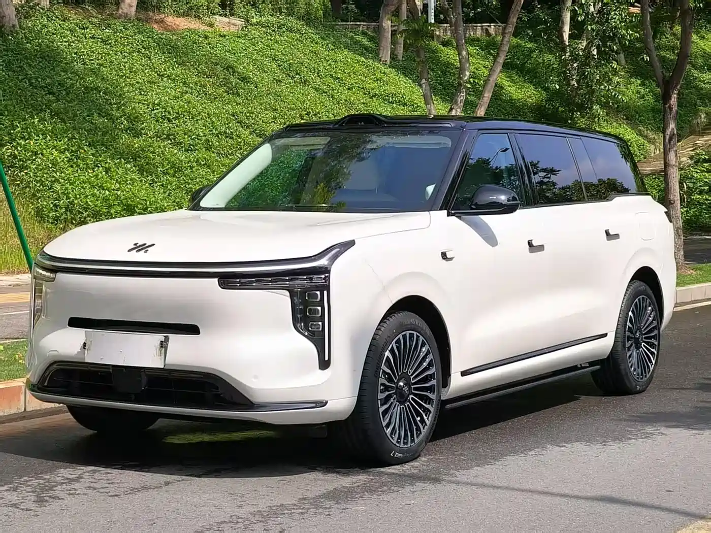 IM Motors IM LS9 2026 Model 52kWh Base Version