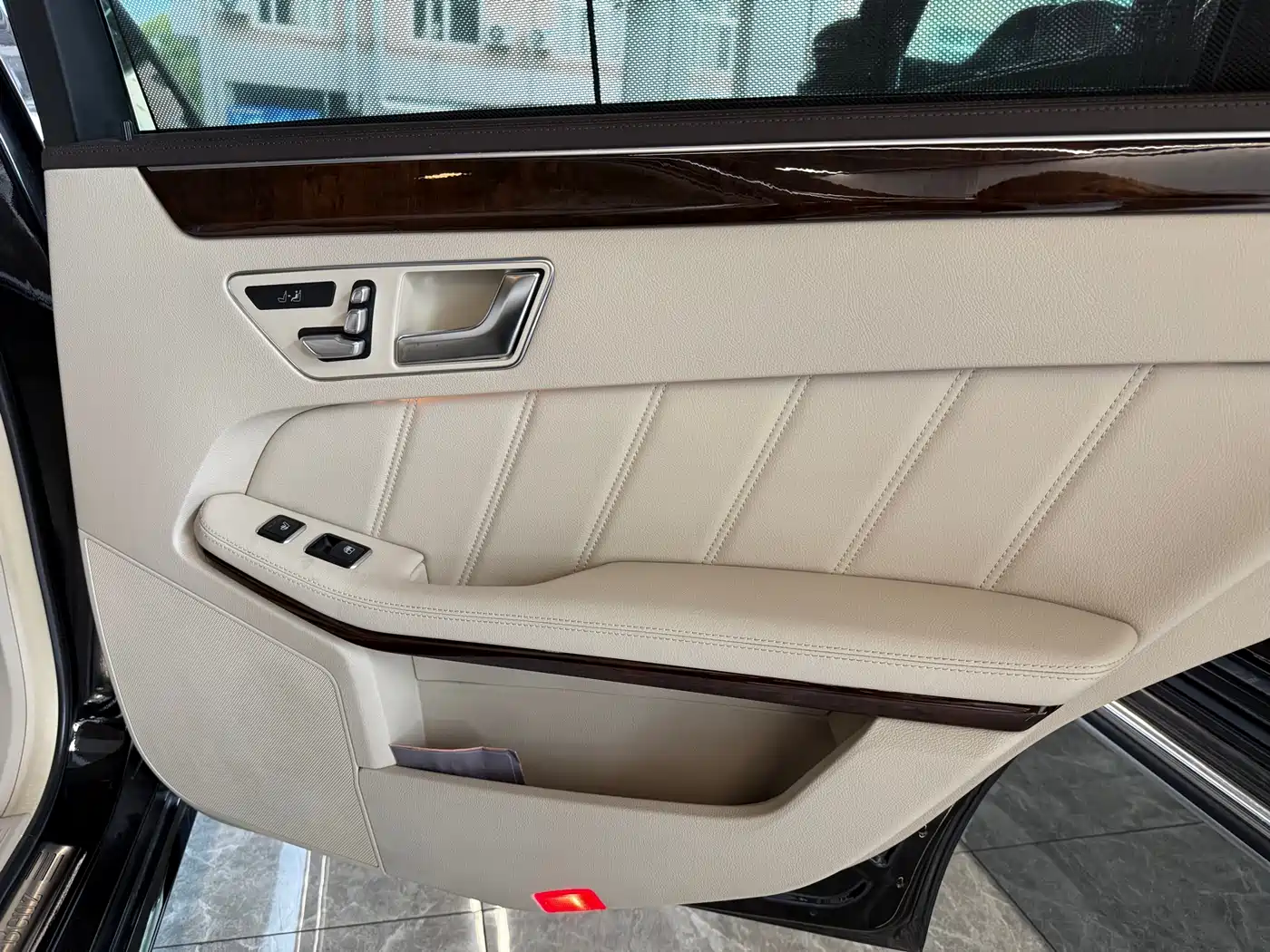 Mercedes-Benz E-Class 2015 E 320 L фото 14