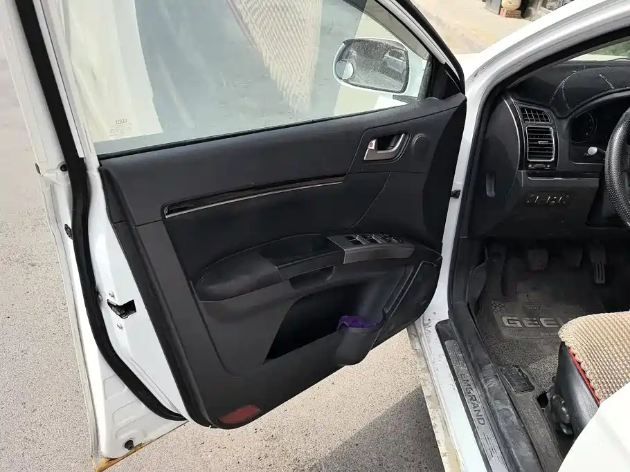 Geely Classic Emgrand 2015 2012 Hatchback 1.5L Manual Standard