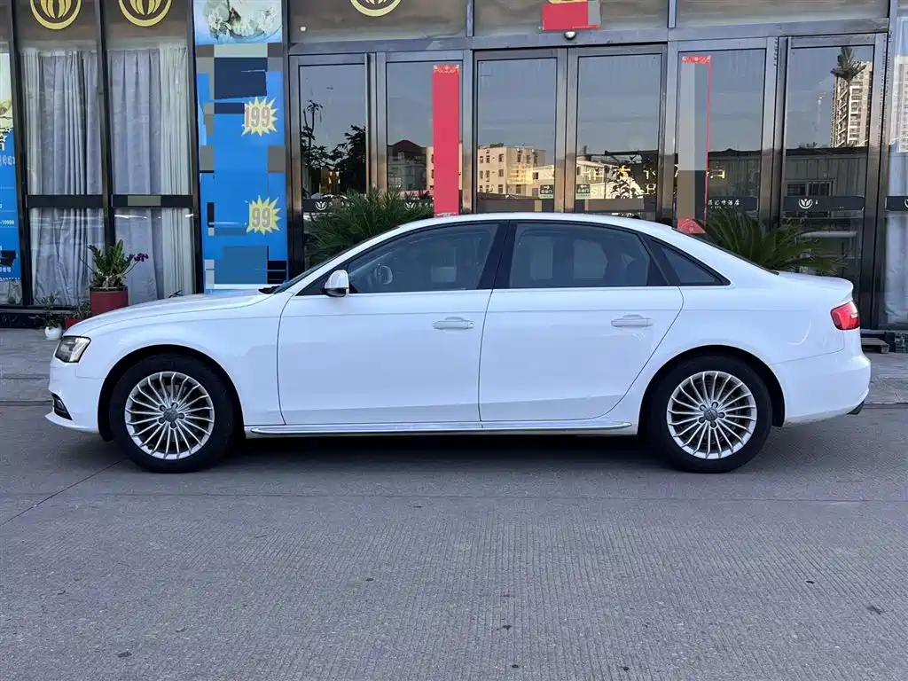 Audi A4L 2015 35 TFSI Auto Comfort фото 7
