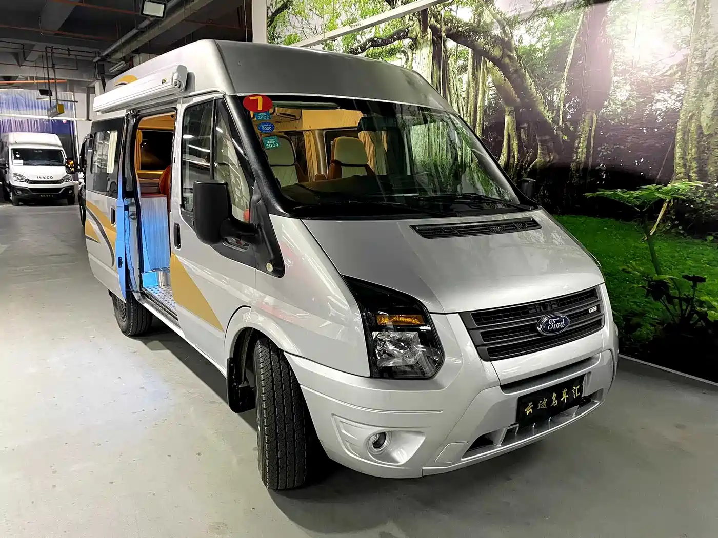 Ford New Generation Transit 2018 2016 2.2T Short Wheelbase 6-Seater Mid-Low Roof MPV