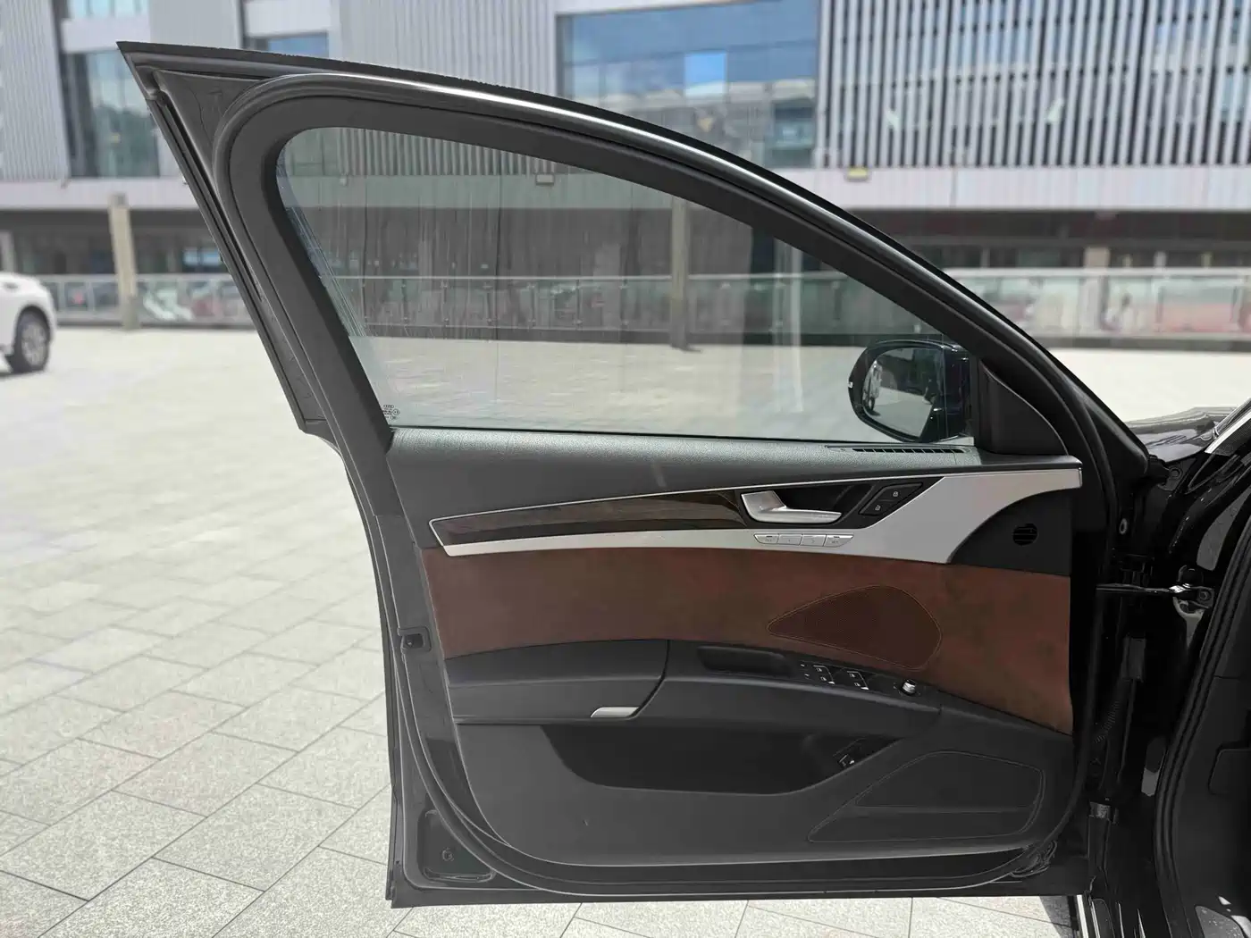 Audi A8 2016 A8L 45 TFSI quattro Comfort фото 4