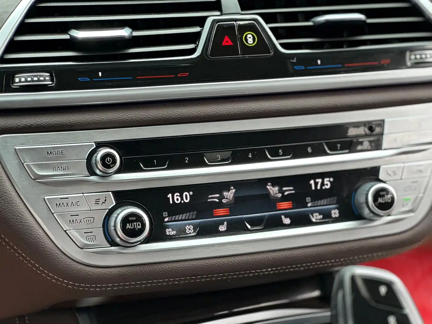 BMW 7 Series 2021 Model 730Li Luxury Package фото 17