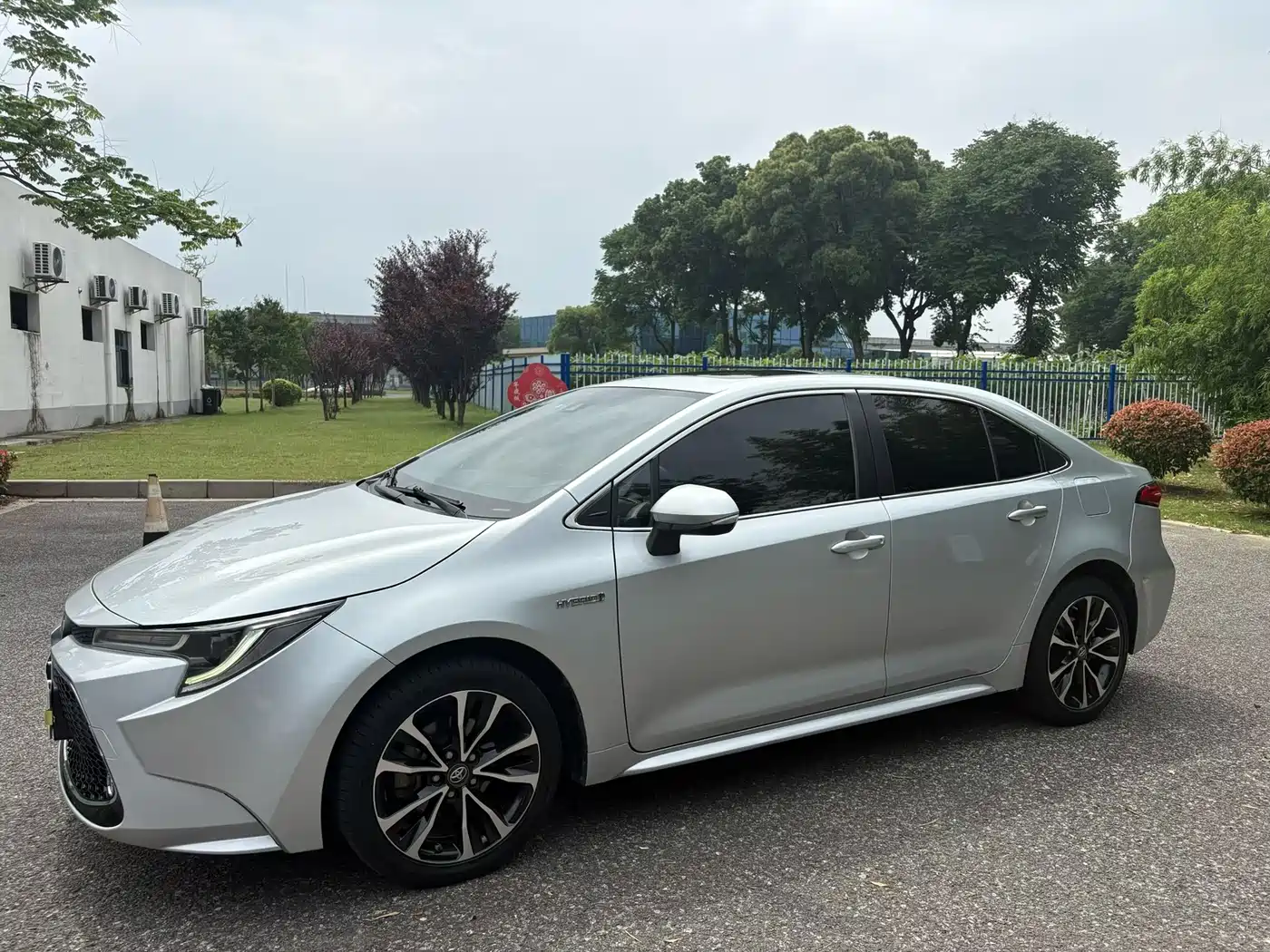 Toyota Levin 2019 Dual Engine 1.8H E-CVT Sport Edition China V фото 4