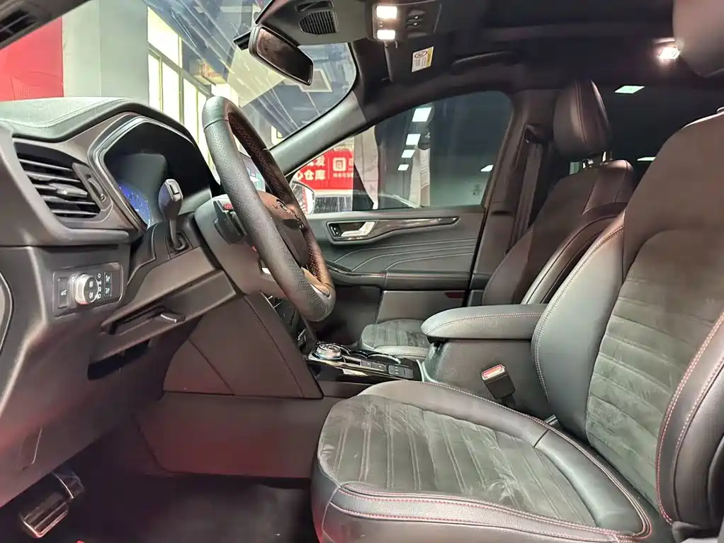 Ford Escape 2022 2020 EcoBoost 245 AWD ST-LINE