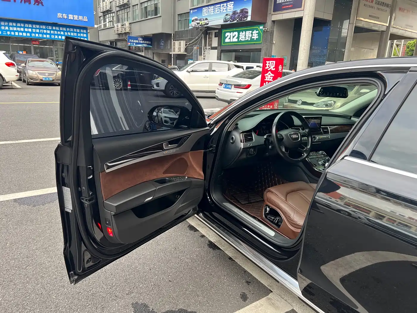 Audi A8 2014 A8L 45 TFSI quattro Comfort фото 5