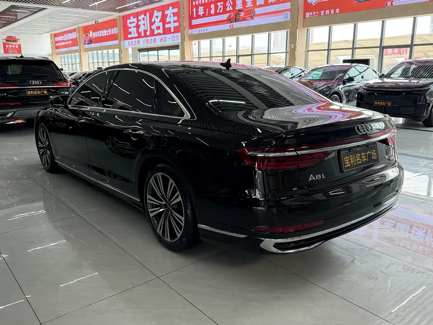 Audi A8 2023 A8L 50 TFSI quattro Exclusive фото 6