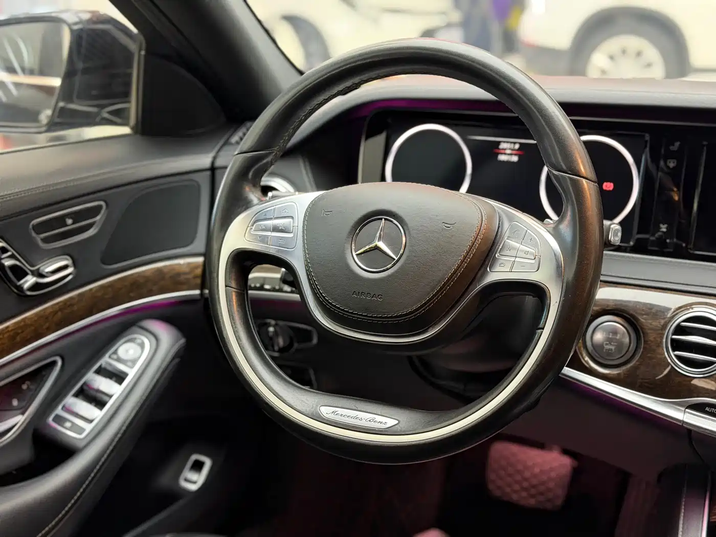 Mercedes-Benz S-Class 2014 S 320 L Business фото 8