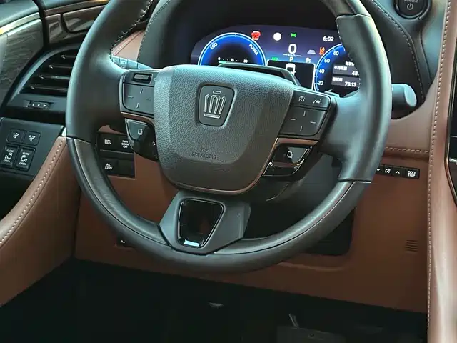 Toyota Vellfire, фото 3