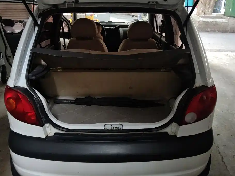 Baojun Lechi 2013 2012 Facelift 1.0L Manual P-TEC Comfort