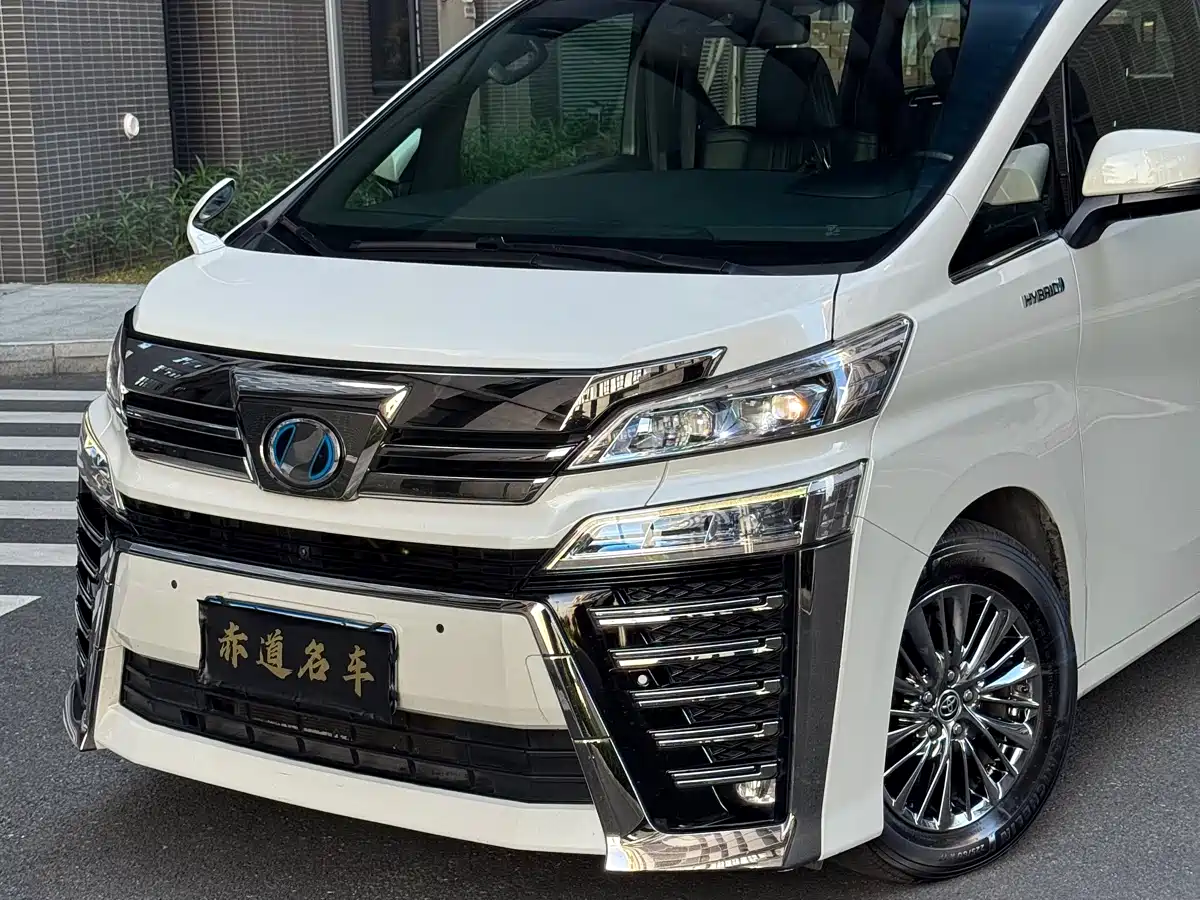 Toyota Vellfire 2020 Twin Engine 2.5L HV Premium Edition фото 6