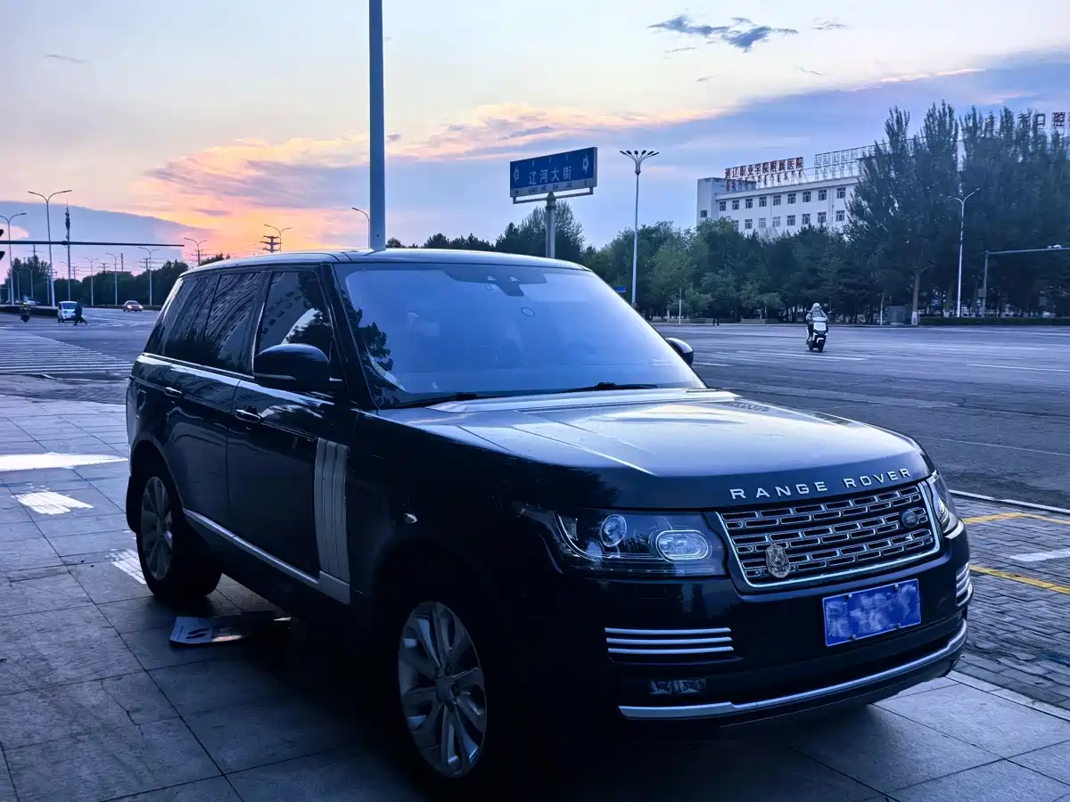 Фото 2 - Land Rover Range Rover