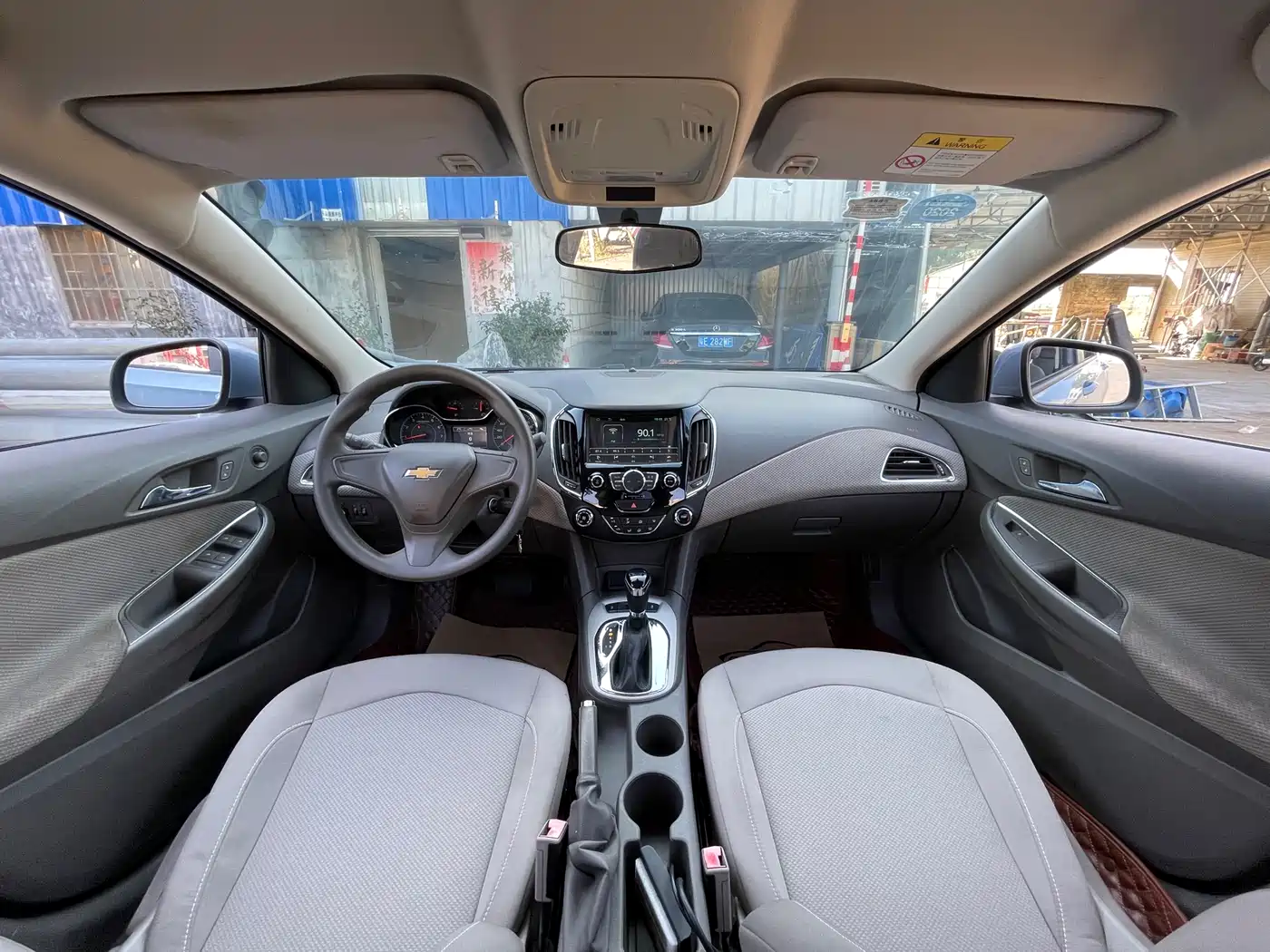 Chevrolet Cruze 2015 1.5L Automatic Fashion Navigation Edition фото 9