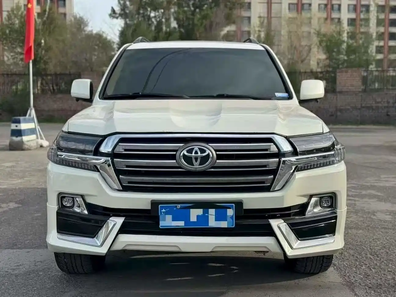 Toyota Land Cruiser 2012 4.0L Automatic VX фото 2