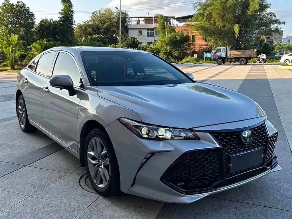 Toyota Avalon 2019 2.0L Progressive Edition (China VI) фото 3