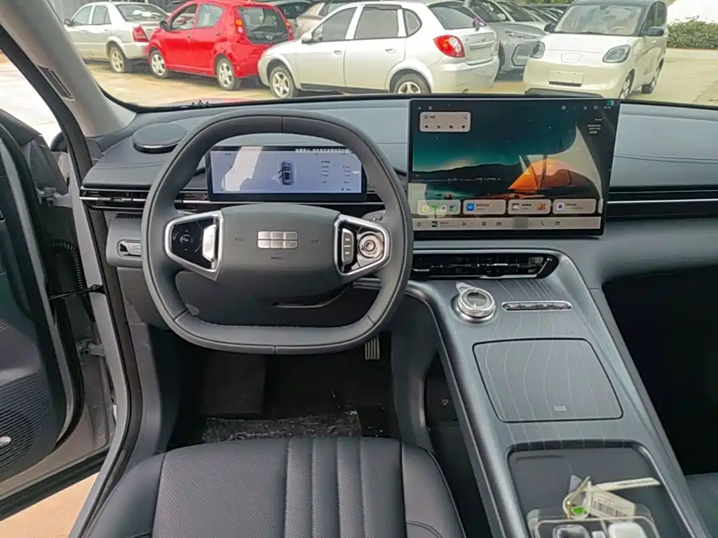Geely Galaxy Galaxy E5 2026 2026 530km Voyager Edition