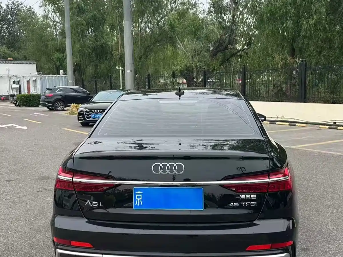 Audi A6L 2023 45 TFSI Premium Selection Dynamic фото 14