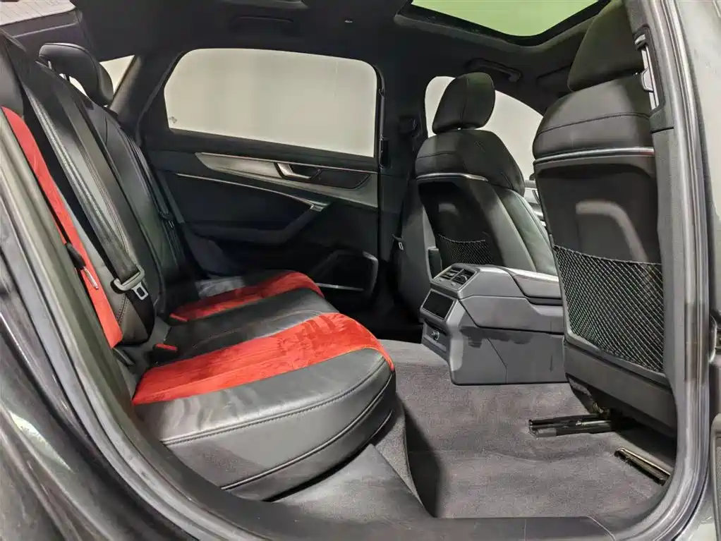 Audi A6L 2019 45 TFSI quattro Exclusive Dynamic фото 6