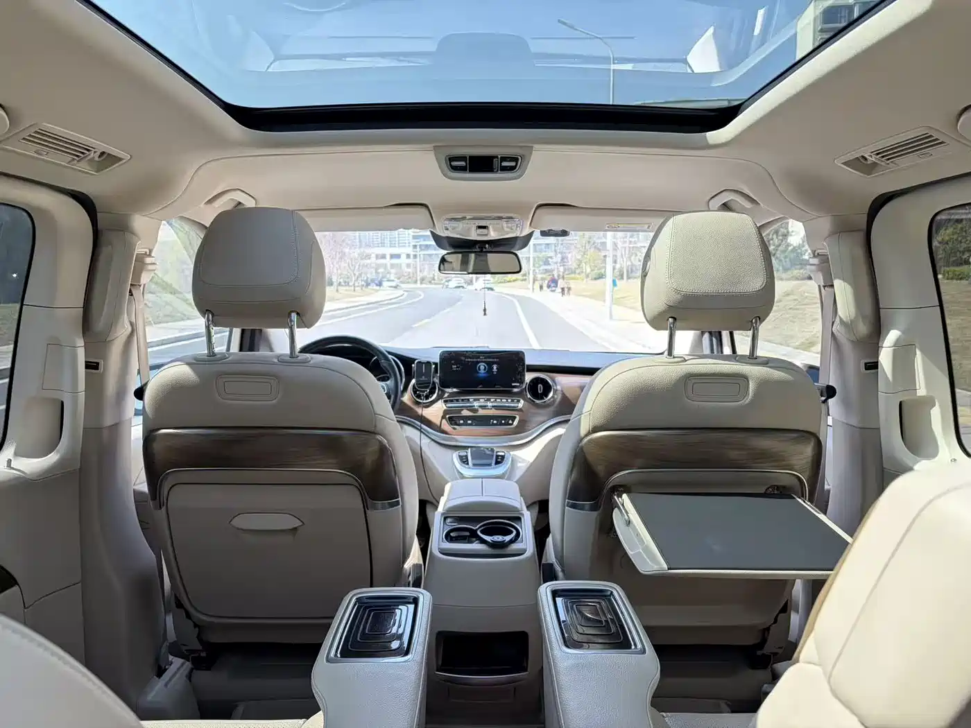 Mercedes-Benz V-Class 2020 V 260 Luxury Edition фото 17