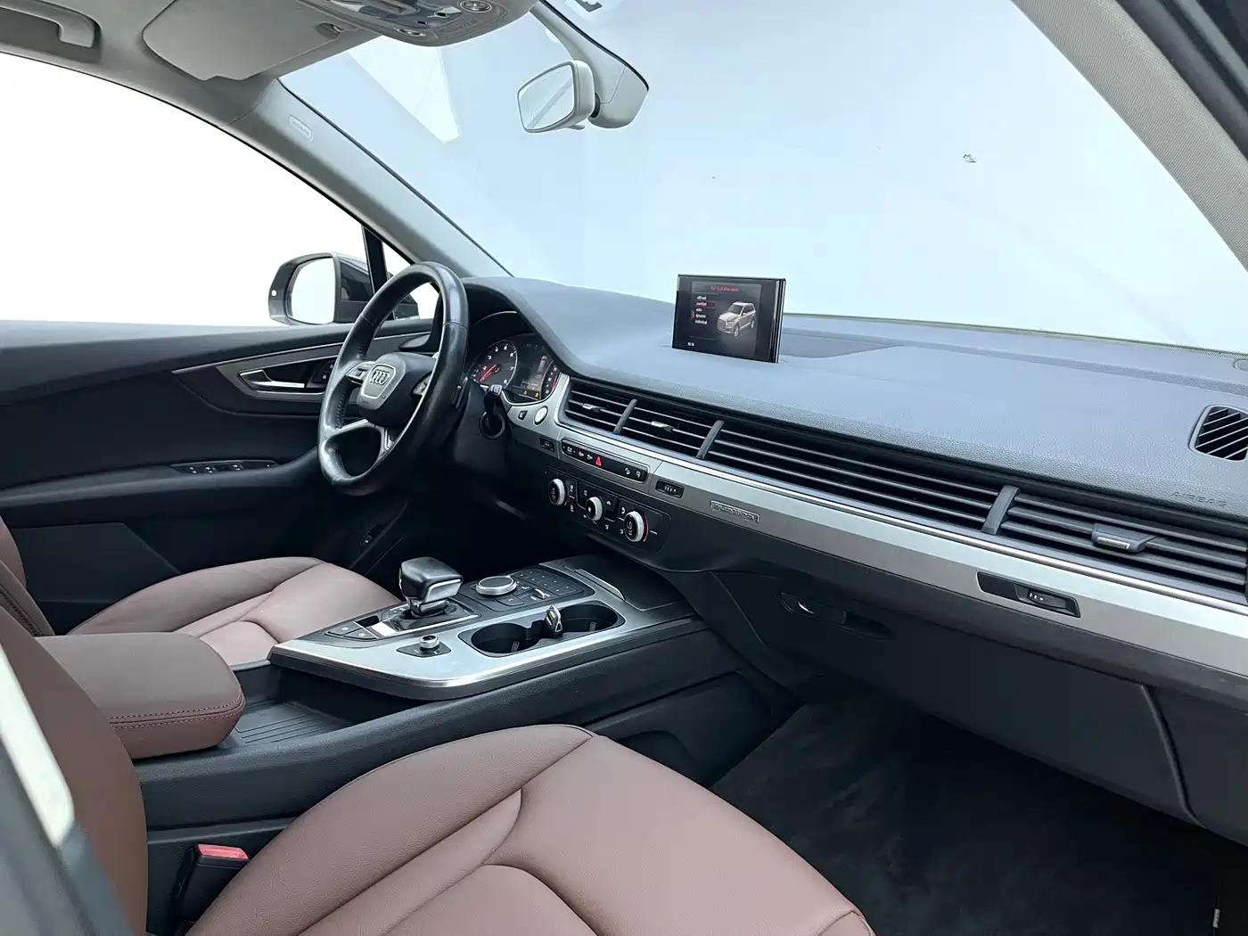 Фото 6 - Audi Q7
