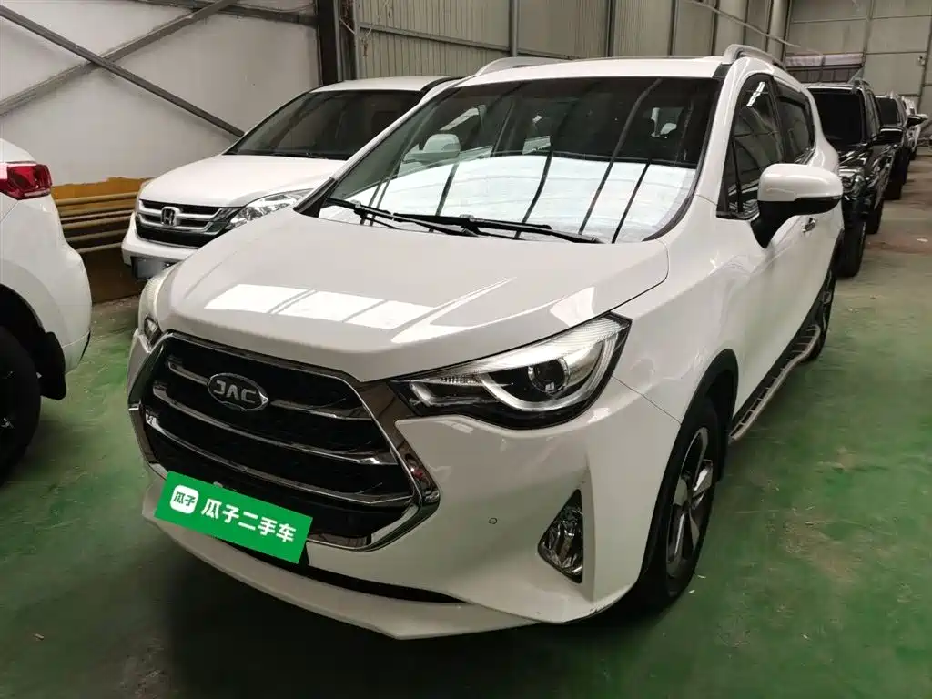 JAC Motors Refine S3 2017 2017 1.5L Manual Luxury Smart