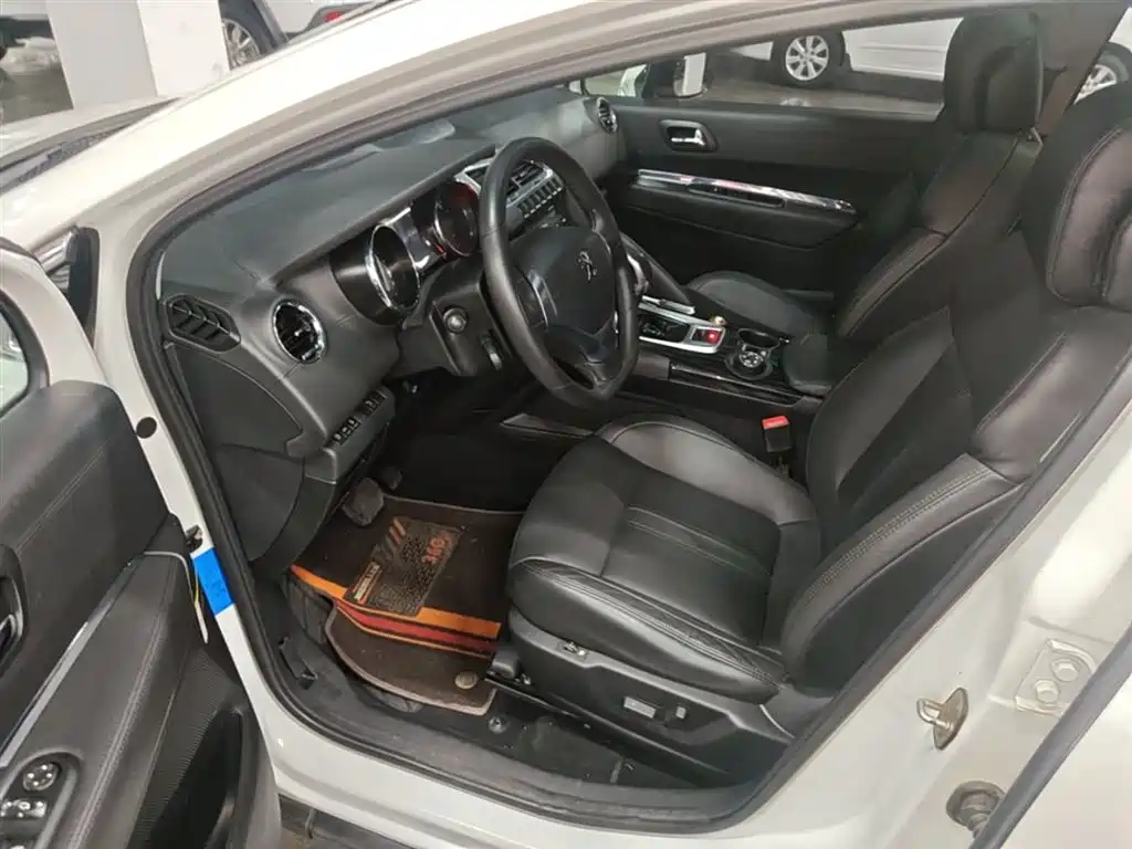 Peugeot 3008 2015 1.6THP Automatic Top Style Edition фото 16