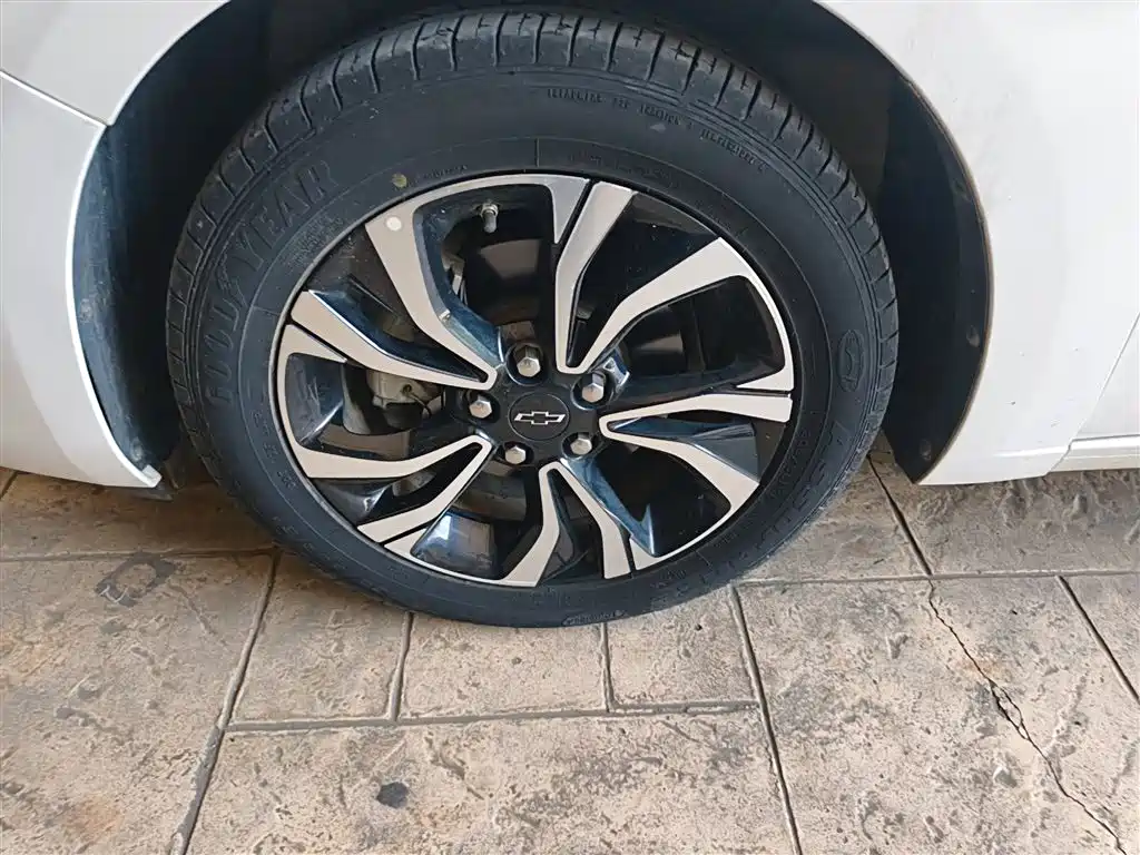 Chevrolet Monza 2019 RS 330T Auto Smooth Edition China VI фото 23