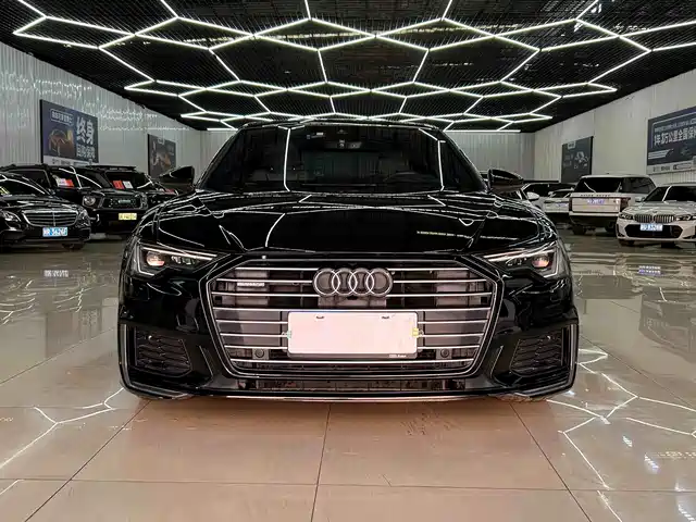 Audi A6L 2021 45 TFSI Exclusive Sport — фото 2