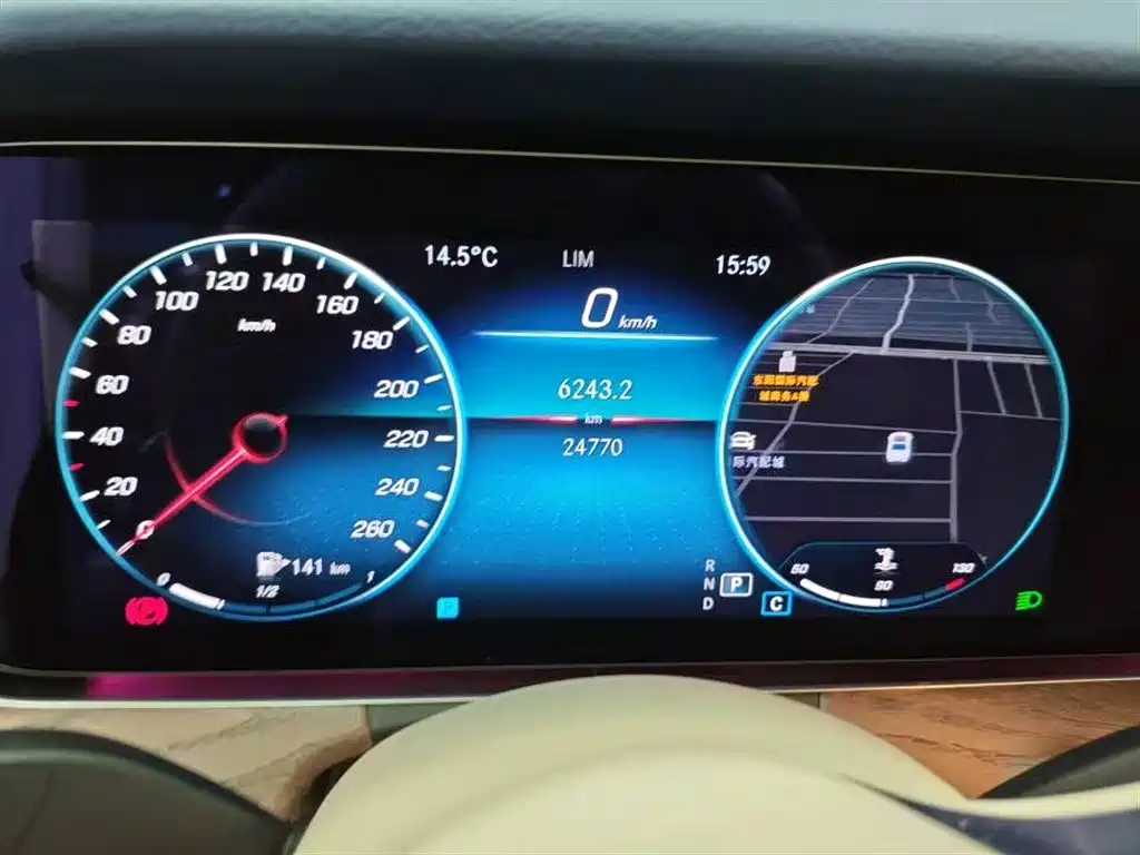 MERCEDES-BENZ E CLASS