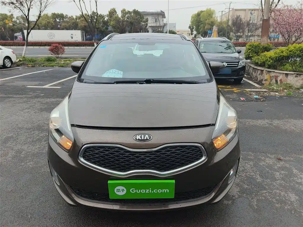 Kia Carens 2013 2.0L 5-seat Auto Standard (China V) фото 3