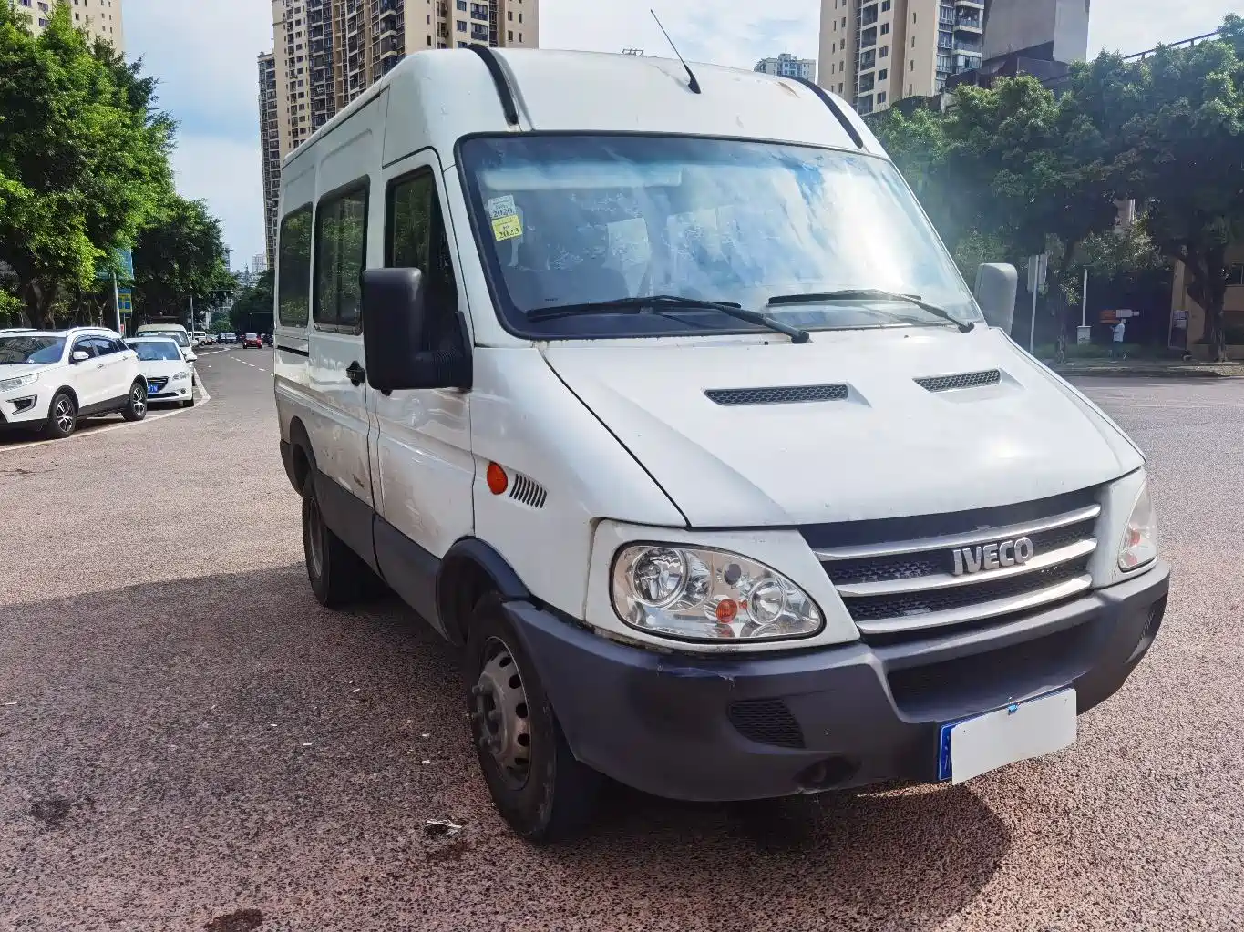 Iveco Bodhi 2016 2017 Model 2.5T Premium A37 Passenger Van High Roof 6-7 seater 47Z5