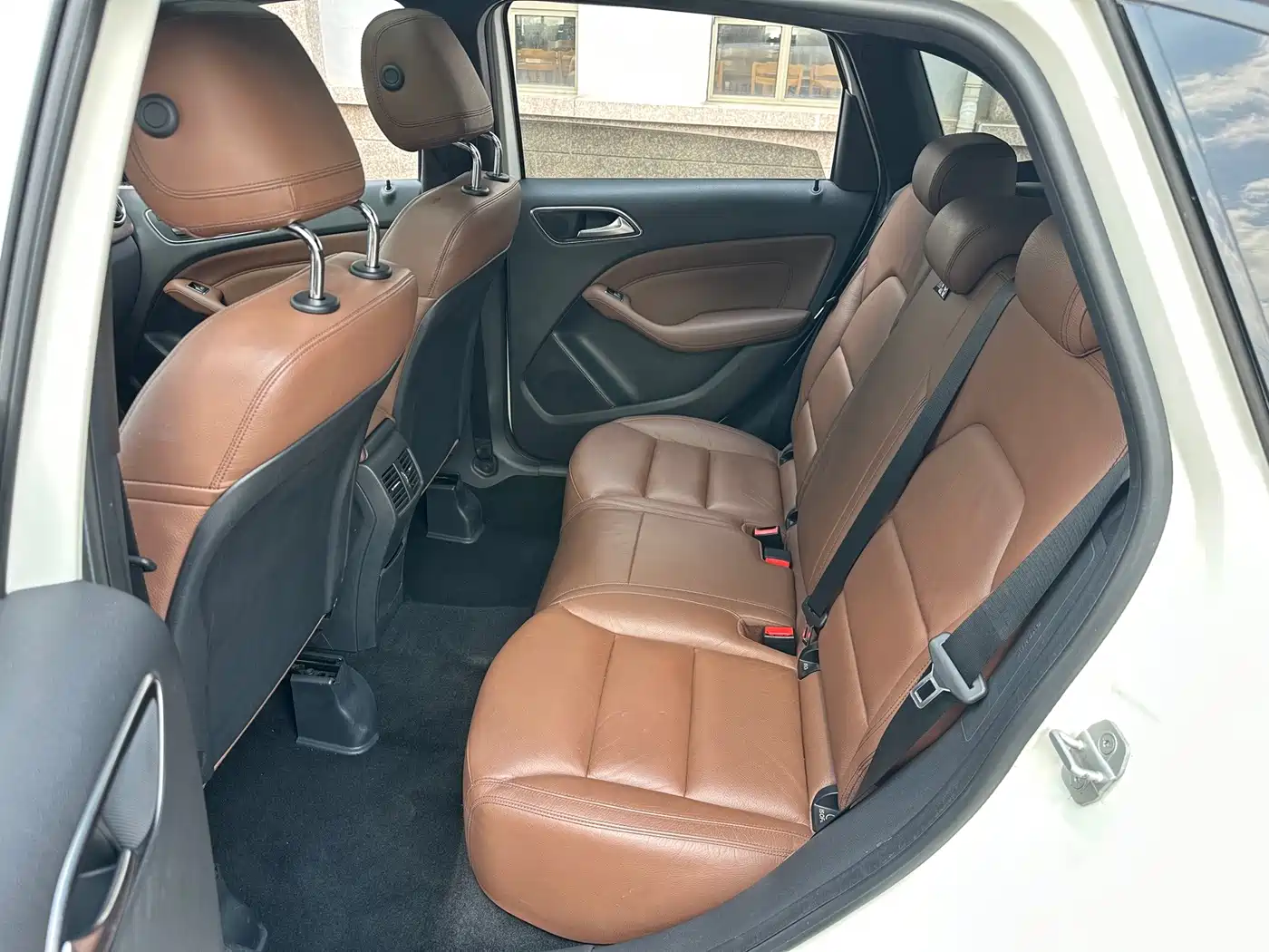 Mercedes-Benz B-Class 2013 2012 B 200
