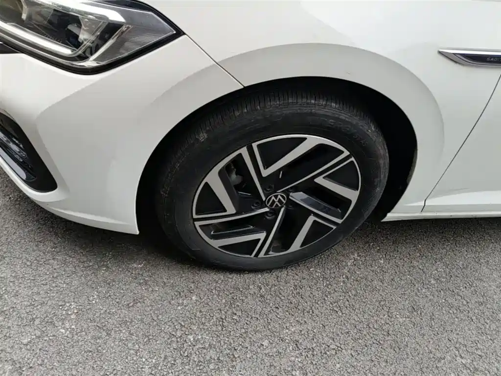 Volkswagen Sagitar 2023 300TSI DSG Surpassing Edition фото 23